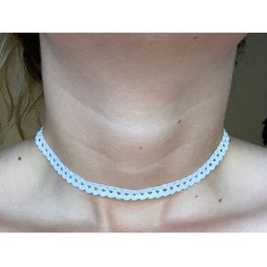 Forever 21 white lace choker necklace